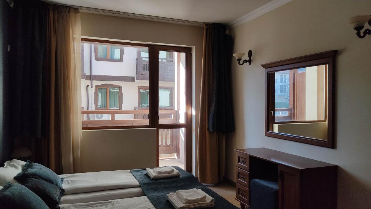 Annett Apartments At Emerald Hotel Банско Екстериор снимка